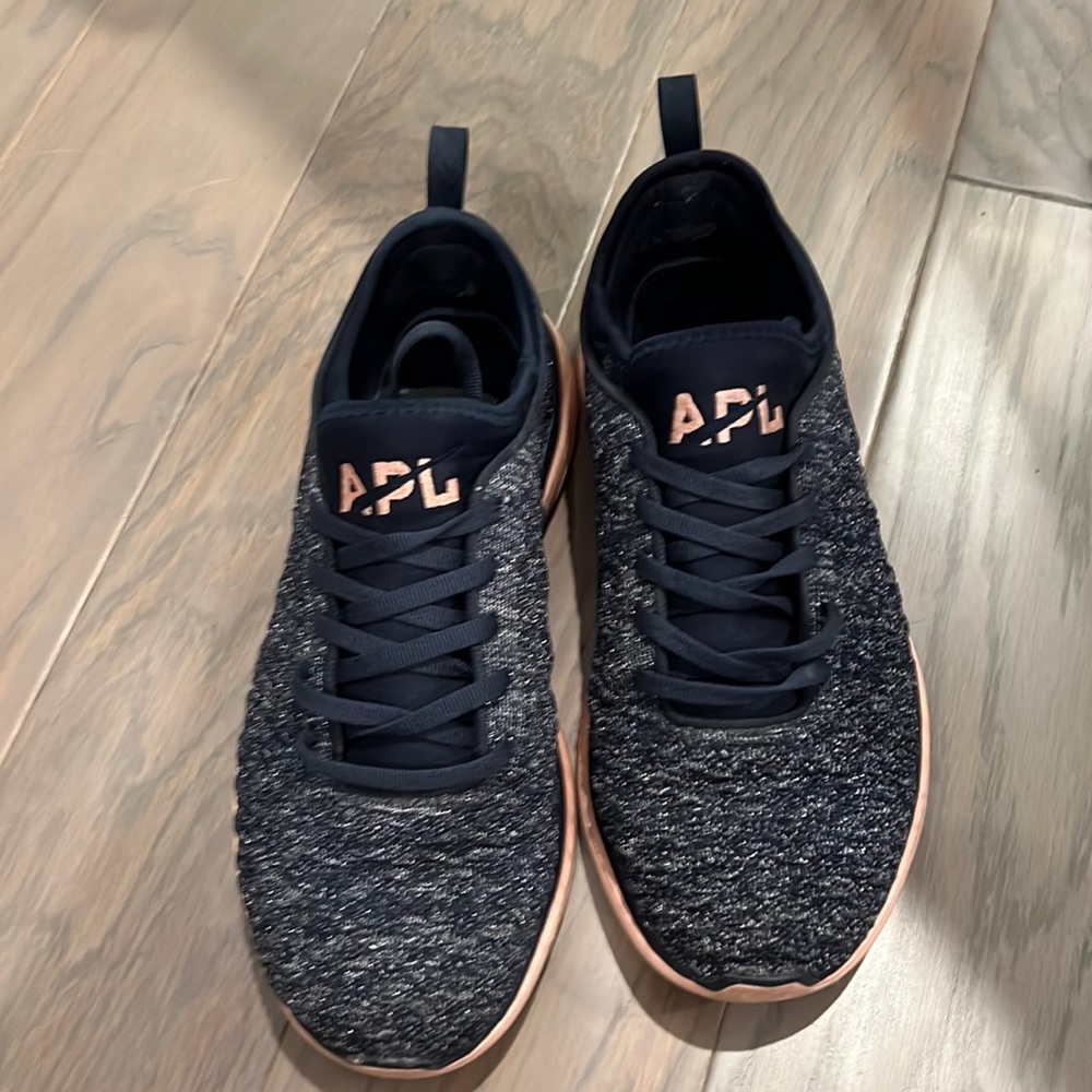 APL Techloom Phantom